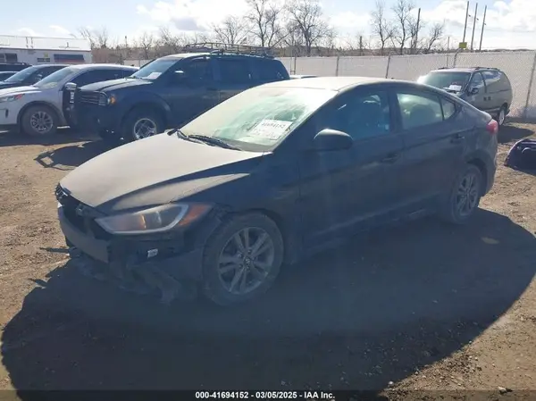 5NPD84LF1JH241426 2018 HYUNDAI ELANTRA - Image 2