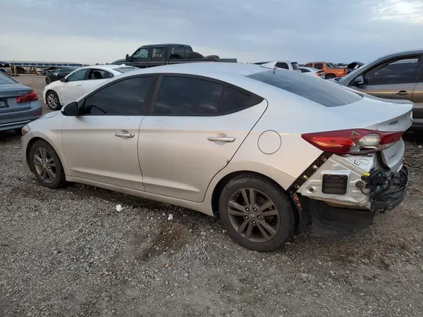 5NPD84LF1JH244584 2018 HYUNDAI ELANTRA - Image 2