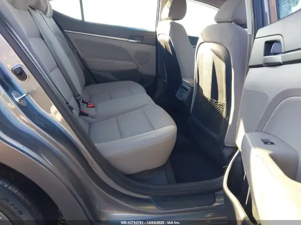 5NPD84LF1JH245489 2018 HYUNDAI ELANTRA - Image 8