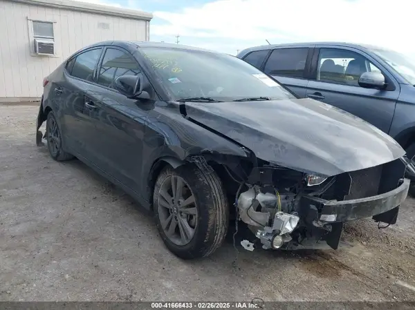 5NPD84LF1JH245993 2018 HYUNDAI ELANTRA - Image 1