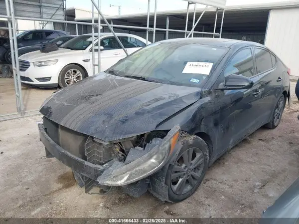 5NPD84LF1JH245993 2018 HYUNDAI ELANTRA - Image 2