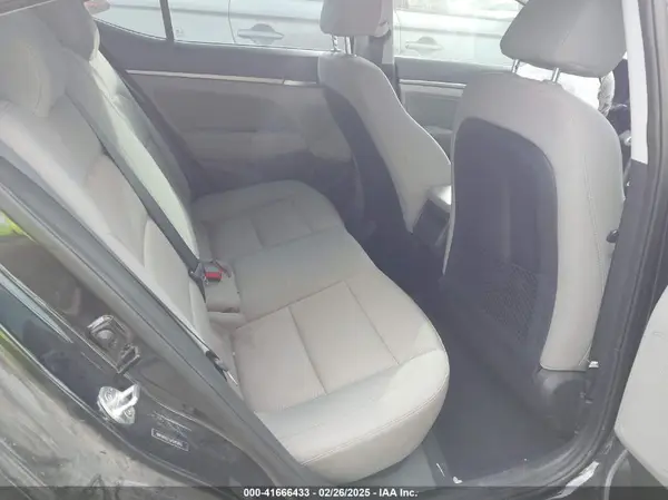 5NPD84LF1JH245993 2018 HYUNDAI ELANTRA - Image 8