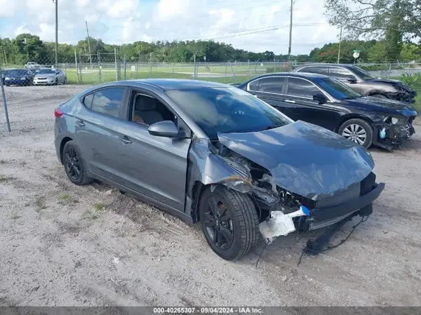 5NPD84LF1JH251793 2018 HYUNDAI ELANTRA - Image 1