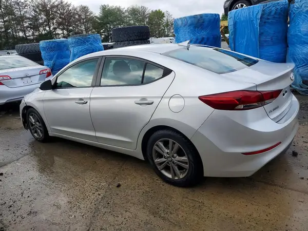 5NPD84LF1JH255147 2018 HYUNDAI ELANTRA - Image 2