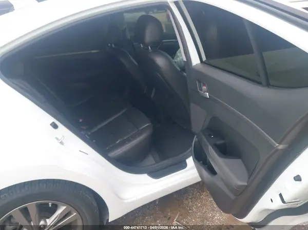 5NPD84LF1JH255228 2018 HYUNDAI ELANTRA - Image 8