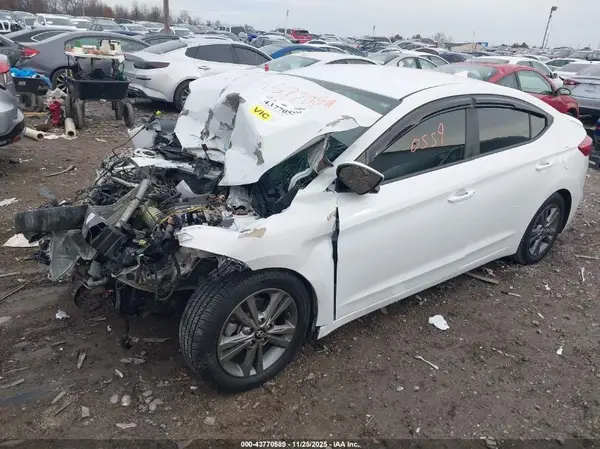 5NPD84LF1JH255259 2018 HYUNDAI ELANTRA - Image 2