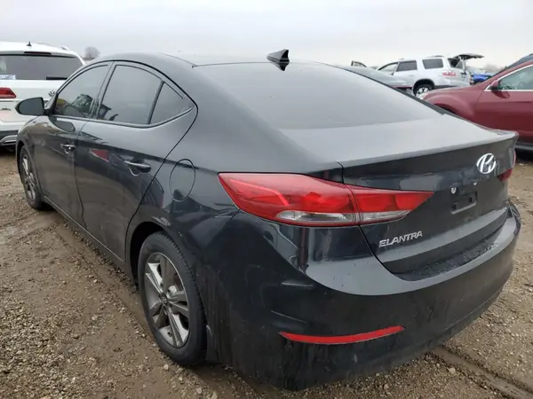 5NPD84LF1JH256122 2018 HYUNDAI ELANTRA - Image 2