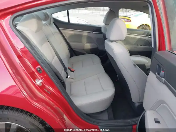5NPD84LF1JH256573 2018 HYUNDAI ELANTRA - Image 8
