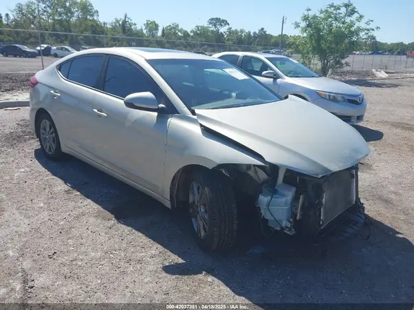 5NPD84LF1JH256931 2018 HYUNDAI ELANTRA - Image 1