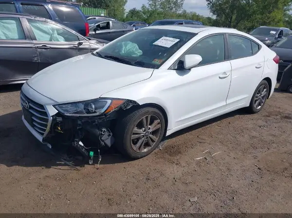 5NPD84LF1JH257304 2018 HYUNDAI ELANTRA - Image 2