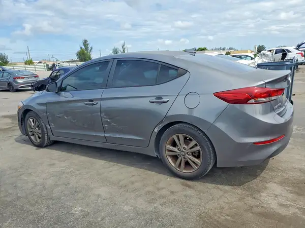 5NPD84LF1JH257531 2018 HYUNDAI ELANTRA - Image 2