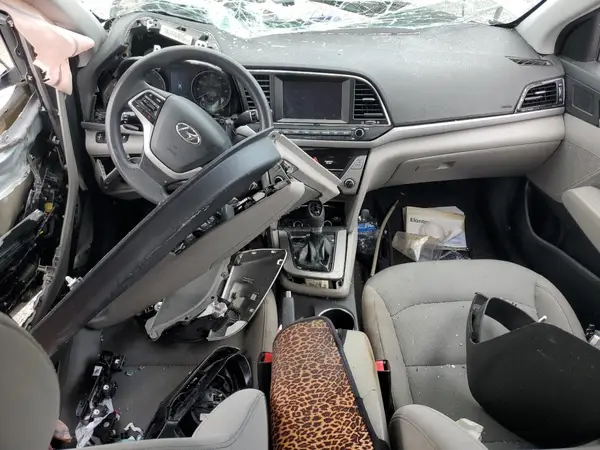 5NPD84LF1JH257609 2018 HYUNDAI ELANTRA - Image 8