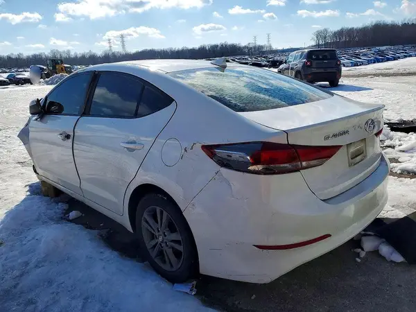 5NPD84LF1JH259618 2018 HYUNDAI ELANTRA - Image 2