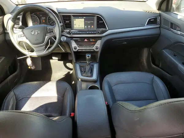 5NPD84LF1JH260817 2018 HYUNDAI ELANTRA - Image 8