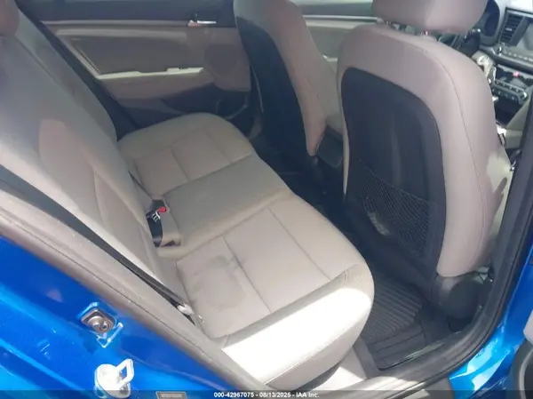 5NPD84LF1JH261000 2018 HYUNDAI ELANTRA - Image 8