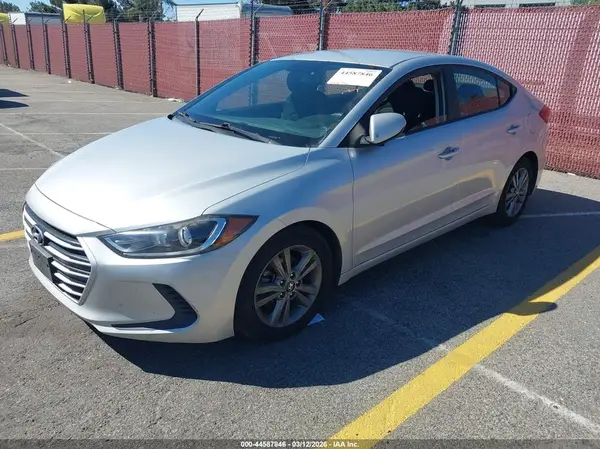 5NPD84LF1JH262227 2018 HYUNDAI ELANTRA - Image 2
