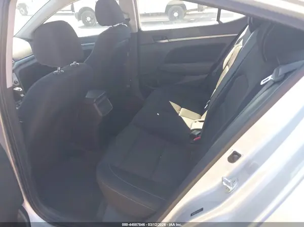 5NPD84LF1JH262227 2018 HYUNDAI ELANTRA - Image 8