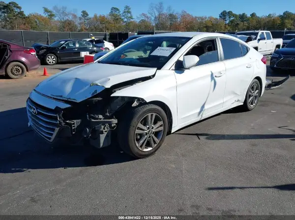 5NPD84LF1JH263538 2018 HYUNDAI ELANTRA - Image 2
