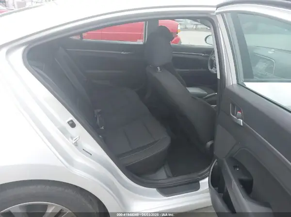 5NPD84LF1JH264446 2018 HYUNDAI ELANTRA - Image 8