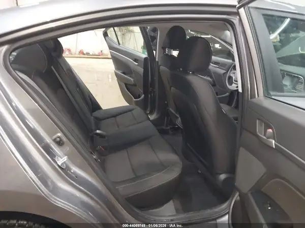 5NPD84LF1JH268111 2018 HYUNDAI ELANTRA - Image 8