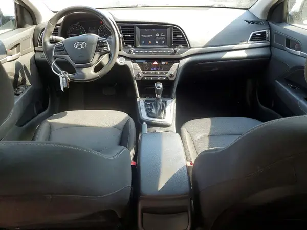 5NPD84LF1JH268898 2018 HYUNDAI ELANTRA - Image 8