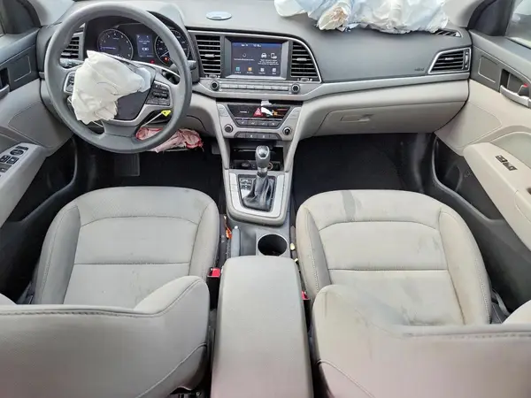 5NPD84LF1JH270215 2018 HYUNDAI ELANTRA - Image 8
