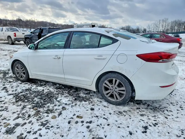 5NPD84LF1JH272997 2018 HYUNDAI ELANTRA - Image 2