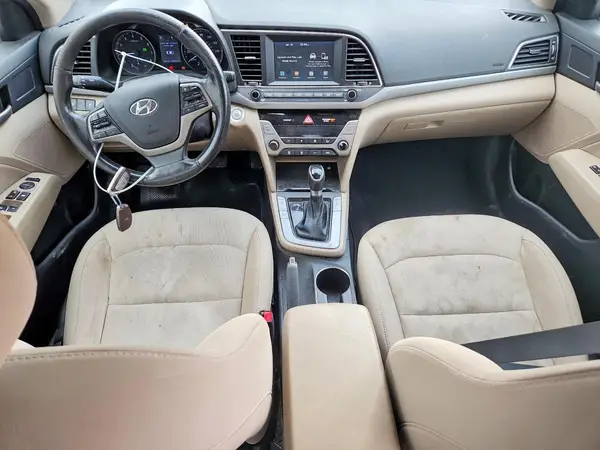 5NPD84LF1JH272997 2018 HYUNDAI ELANTRA - Image 8