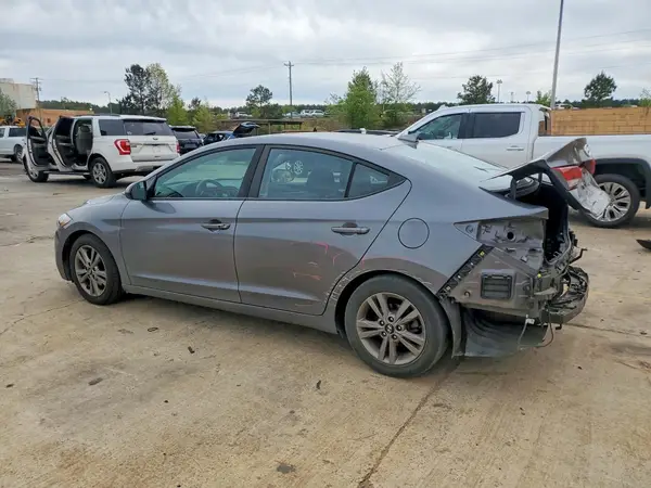 5NPD84LF1JH273275 2018 HYUNDAI ELANTRA - Image 2