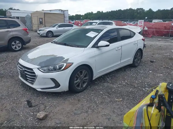 5NPD84LF1JH274670 2018 HYUNDAI ELANTRA - Image 2