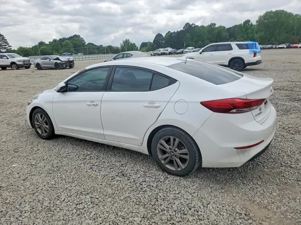 5NPD84LF1JH282395 2018 HYUNDAI ELANTRA - Image 2