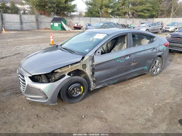 5NPD84LF1JH282736 2018 HYUNDAI ELANTRA - Image 2