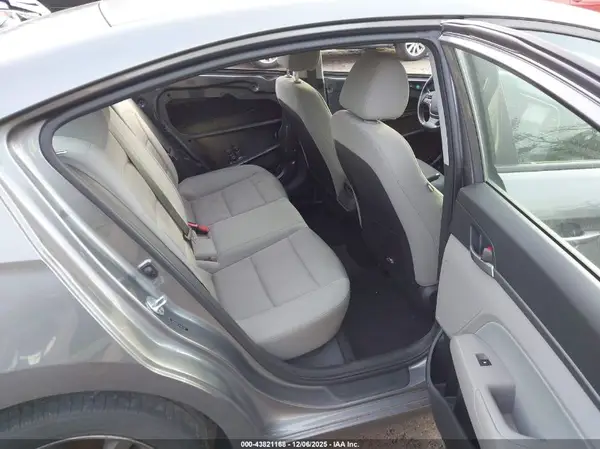 5NPD84LF1JH282736 2018 HYUNDAI ELANTRA - Image 8