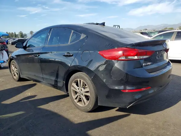 5NPD84LF1JH284244 2018 HYUNDAI ELANTRA - Image 2