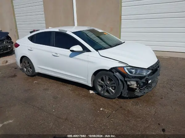 5NPD84LF1JH285006 2018 HYUNDAI ELANTRA - Image 1