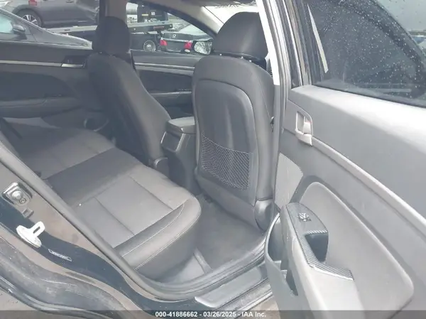 5NPD84LF1JH285717 2018 HYUNDAI ELANTRA - Image 8