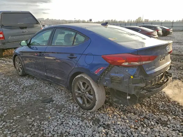 5NPD84LF1JH286558 2018 HYUNDAI ELANTRA - Image 2