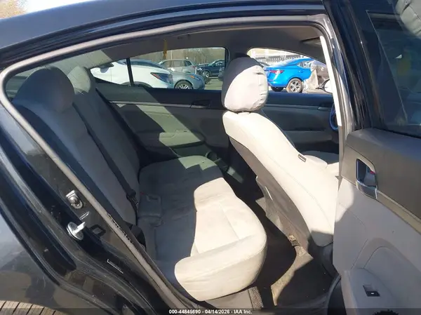 5NPD84LF1JH288679 2018 HYUNDAI ELANTRA - Image 8
