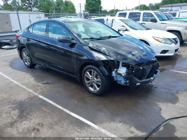 5NPD84LF1JH290058 2018 HYUNDAI ELANTRA - Image 1