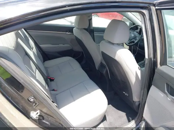5NPD84LF1JH290058 2018 HYUNDAI ELANTRA - Image 8