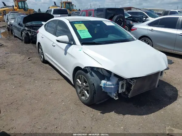 5NPD84LF1JH292943 2018 HYUNDAI ELANTRA - Image 1