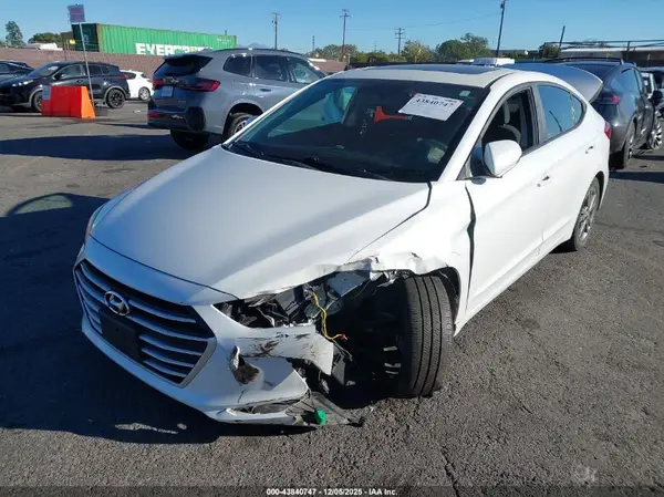 5NPD84LF1JH294949 2018 HYUNDAI ELANTRA - Image 2