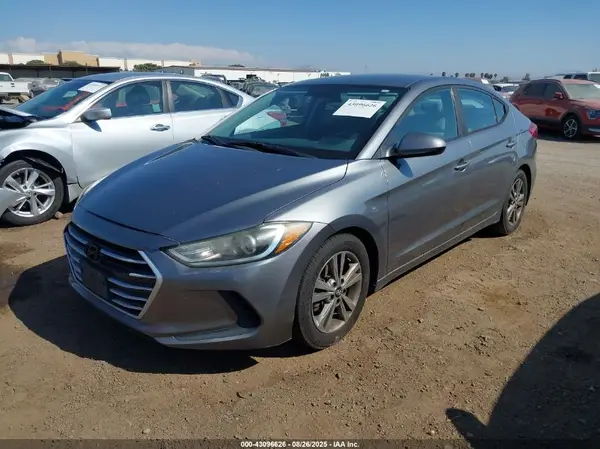 5NPD84LF1JH296443 2018 HYUNDAI ELANTRA - Image 2