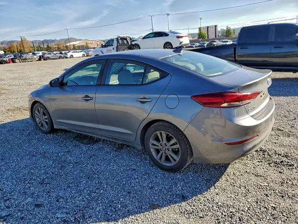5NPD84LF1JH296748 2018 HYUNDAI ELANTRA - Image 2