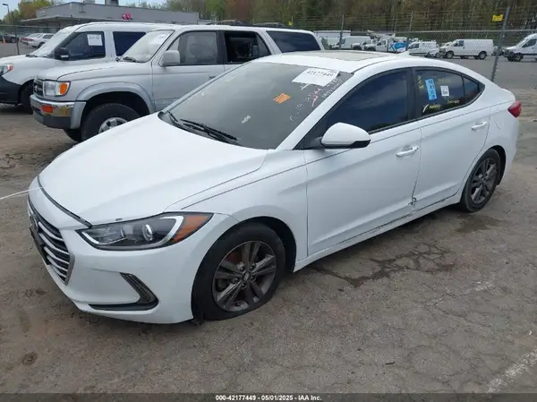 5NPD84LF1JH297107 2018 HYUNDAI ELANTRA - Image 2