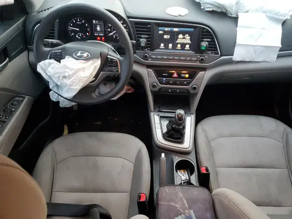 5NPD84LF1JH297933 2018 HYUNDAI ELANTRA - Image 8