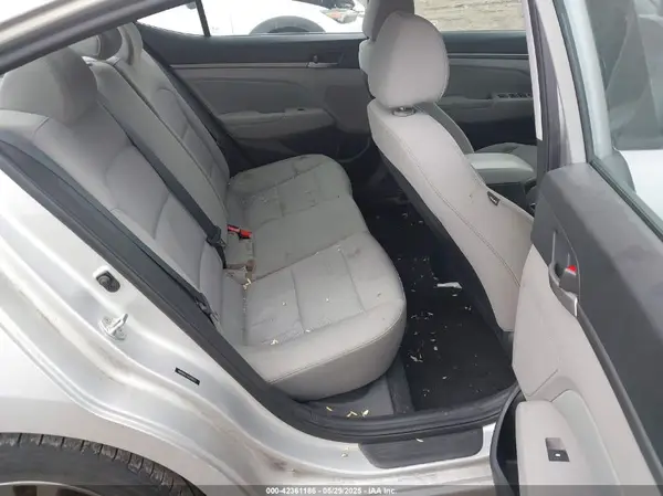 5NPD84LF1JH298077 2018 HYUNDAI ELANTRA - Image 8