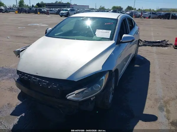5NPD84LF1JH298628 2018 HYUNDAI ELANTRA - Image 2
