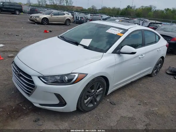 5NPD84LF1JH300720 2018 HYUNDAI ELANTRA - Image 2