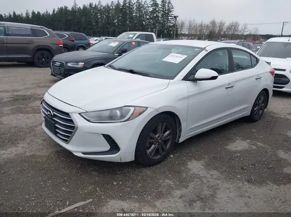 5NPD84LF1JH301964 2018 HYUNDAI ELANTRA - Image 2